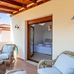 Casa Bianca Sea View Ferienhaus *