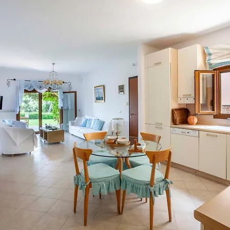 Casa Bianca Sea View *